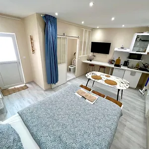 toulouse-studio-equipe-au-coeur-de-st-cyprien.midi-pyreneeshotels.com/